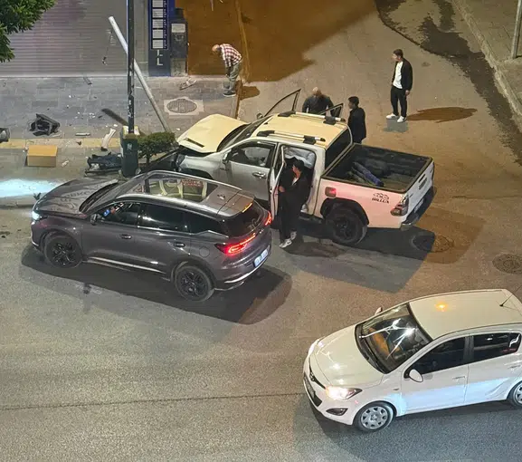 Tatvan merkezde gece yarısı trafik kazası