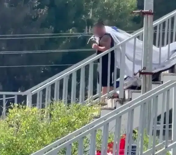 Zonguldak'ta Cumhurbaşkanı pankartına zarar veren kişiye tutuklama kararı