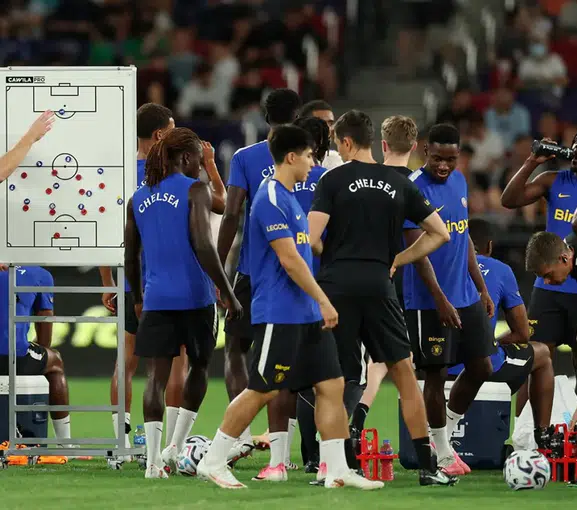 Büyük temizlik: FIFA'dan gelen karar sonrası 16 isimle vedalaşılacak