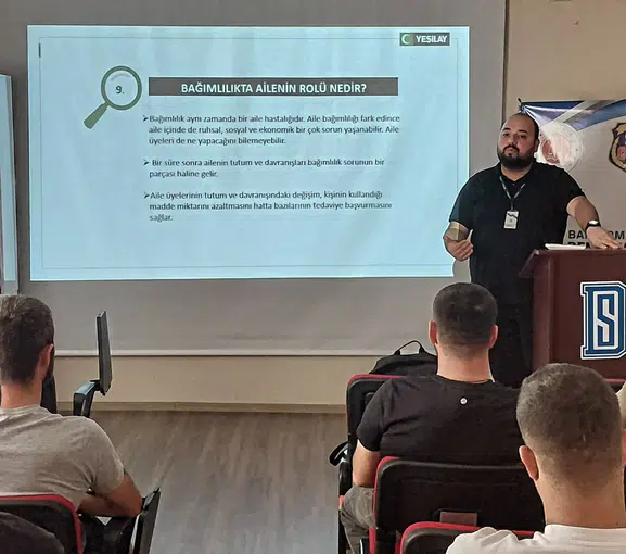 Bandırma'da bağımlılıkla mücadele için kritik uyarılar