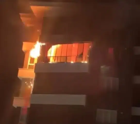 Aksaray’da yüksek katlı apartmanda korkutan yangın