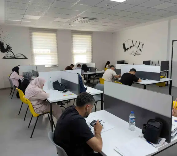 Malatya'da KPSS maratonunda sessiz liman: Öğrenciler kütüphaneye sığındı