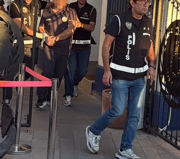 Bodrum'da liman başkanlığına rüşvet baskını: Seri numaraları alınmış paralarla suçüstü