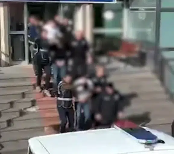Dijital ağlara sızan şebekeye büyük darbe: 1,5 milyon liralık vurgun yapanlar yakayı ele verdi
