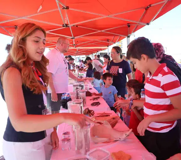 Nevşehir'de miniklerin korku dolu bakışları yerini büyük bir keşif tutkusuna bırakıyor