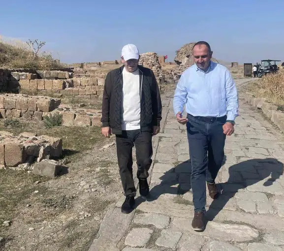 Anadolu'nun kadim kapısı Ani'de hummalı çalışma: Vali Polat yerinde inceledi