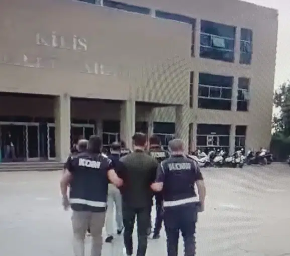 Kamu gücünü kullanma vaadiyle vatandaşı kandıran şebekeye Kilis'te ağır darbe