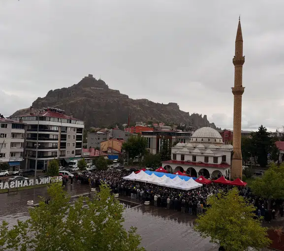 Emeklilik hayali Giresun'du: Şehit polisin yürek burkan veda töreni