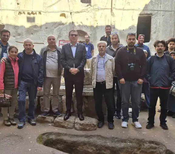 Akademisyenlerin Niğde rotasında tarihi keşif: Gümüşler Manastırı'na yoğun ilgi
