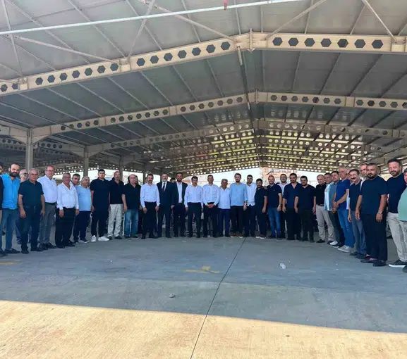 Bakan Kurum'dan Antalya'da vefa ziyareti: Acılı günde birlik mesajı