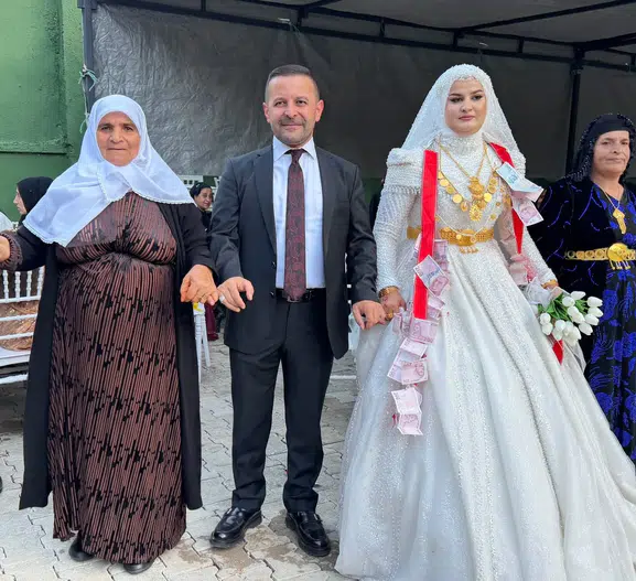 Şemdinli'de düğün masraflarına aşiret freni: Altın yüküne 11 Cumhuriyet sınırı
