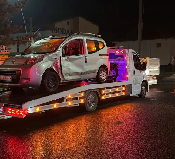 Niğde'de trafik dehşeti: Genç yaşta iki can kaybı