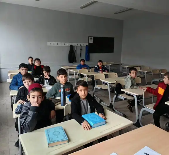 Denizli'de manevi yolculuk: Öğrenciler hafızlık için ilk adımı attı