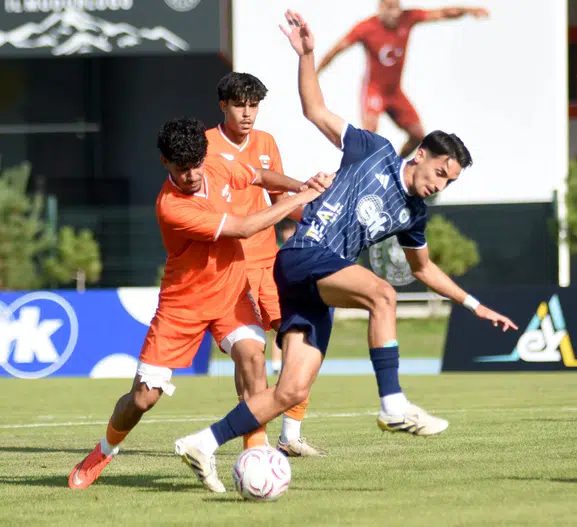 Erciyes 38 FK evinde gol olup yağdı: Adanaspor'a ağır tarife