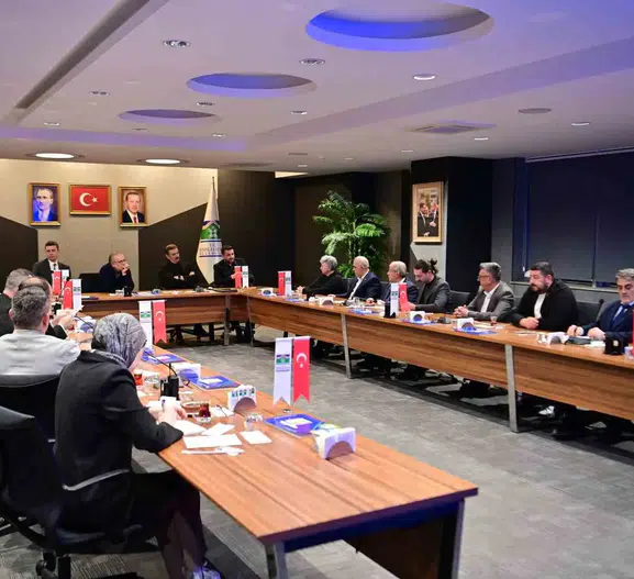 Demokrasinin uç beyleri Bahçelievler'de buluştu: Muhtarların sesi belediyede yankılandı