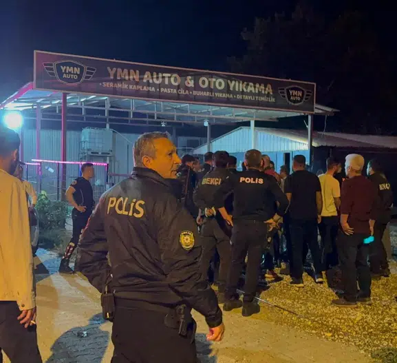 Yeşilyurt Mahallesi'nde husumet sokağa taştı: 4 yaralı