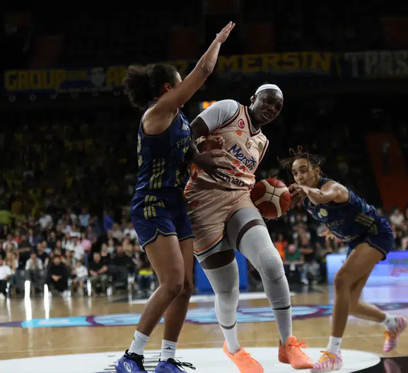 Mersin'de Kupa Fenerbahçe'nin Ellerinde Yükseldi