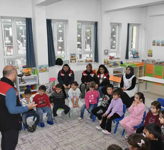 Minik öğrencilere gıda bilinci: Arpalı'da anlamlı ders