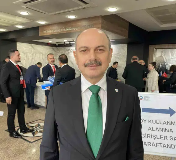 Körfez'de sandık mesaisi tamamlandı: Recep Öztürk güven tazeledi