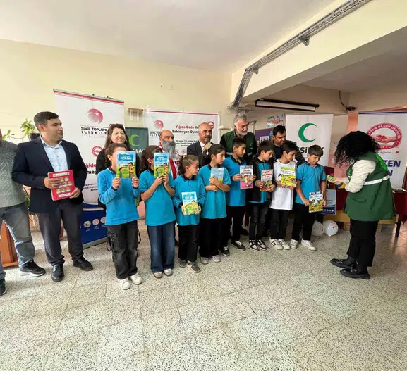 Dijital dünyanın esiri olan çocuklara Yiğido Dede'den masalsı bir dokunuş