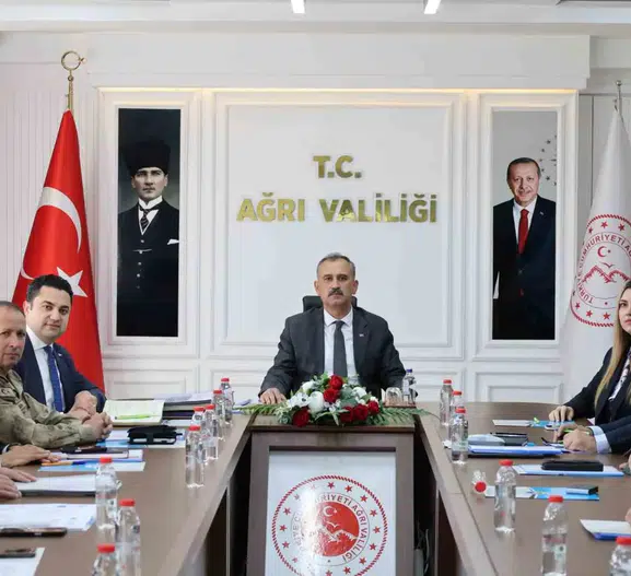 Ağrı'da öğrencilerin geleceği için kritik zirve: Güvenli okul ortamı masaya yatırıldı