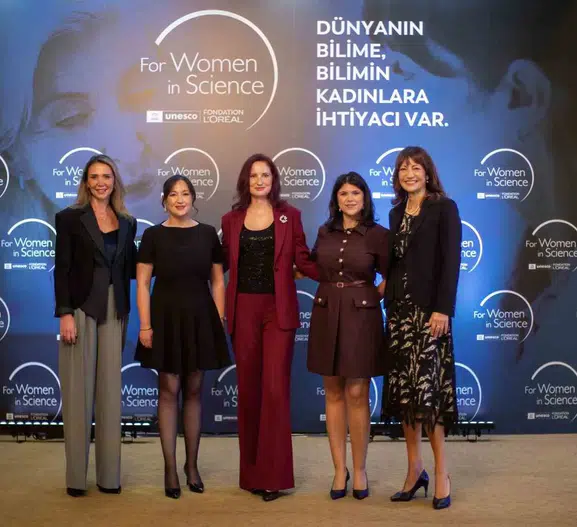Laboratuvardan geleceğe uzanan imza: Dört kadın bilim insanı Türkiye'nin yarınını inşa ediyor