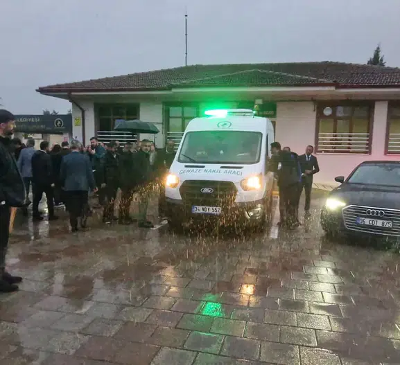 Üsküdar'ı yasa boğan kaza: Dündar Ziya Gültekin son yolculuğuna uğurlandı