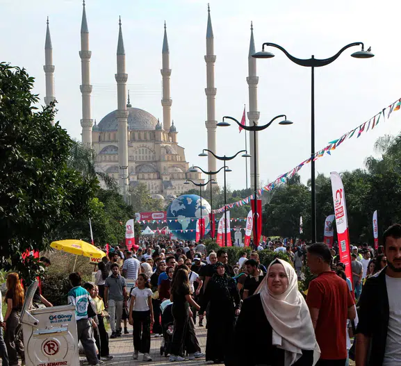 Adana'nın lezzet şöleninde final: Onuncu yıla yakışan devasa ilgi ve sıfır atık başarısı