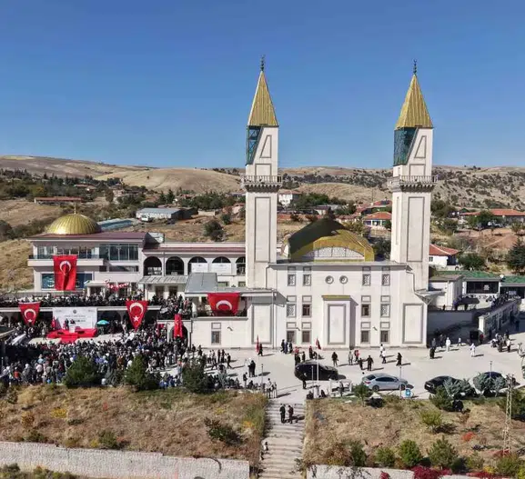 Kırıkkale’de vefa dolu bir gün: İslami Değerler Külliyesi’nde üçlü açılış heyecanı