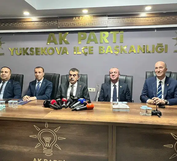 Bakan Tekin'den okul saldırılarına sert tepki: Kardeşlik hukukunu bozmaya çalışanlara geçit yok