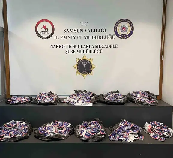 Samsun'da büyük uyuşturucu operasyonu 44 bin hapa el konuldu