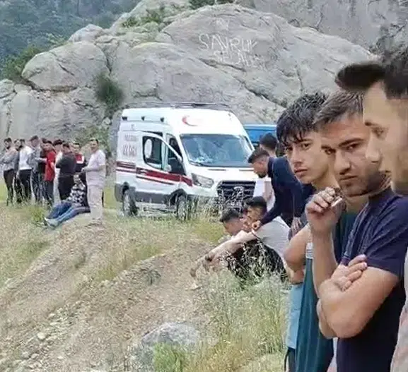 Kahramanmaraş’ta Ceyhan Nehri’ne düşen balıkçı için arama başlatıldı