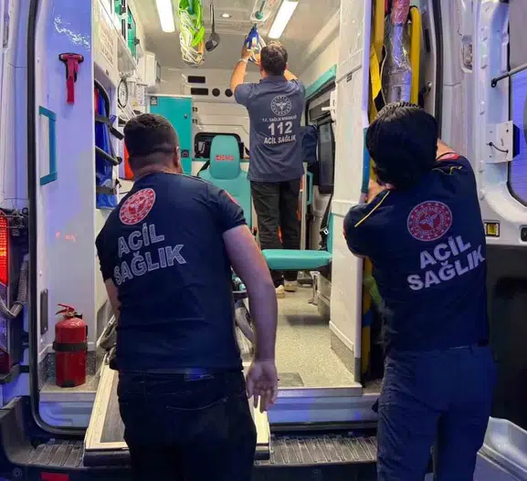Adıyaman yolunda otomobil şarampole uçtu
