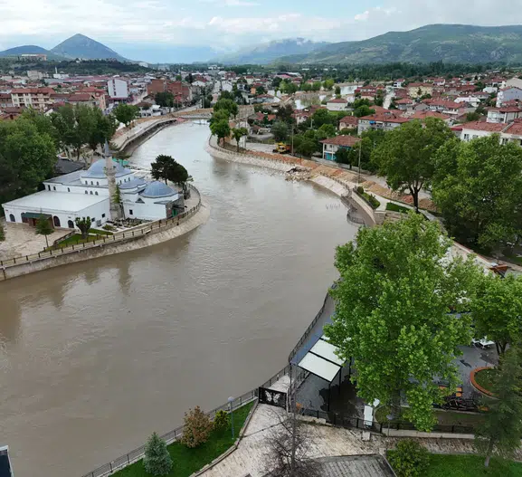 Tokat Turhal’da sel tehlikesi 22 yerleşim yeri boşaltılıyor