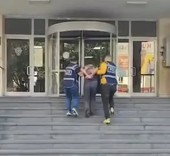 Kayseri polisi 77 yıl hapis cezası olan firariyi saklandığı evde yakaladı