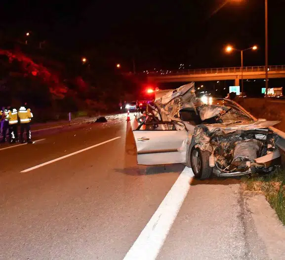 İskenderun yolunda feci kaza 18 yaşındaki Ezgi hayatını kaybetti