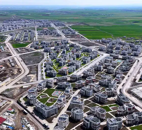 Diyarbakır Oğlaklı'da binlerce depremzede yeni evlerine yerleşti