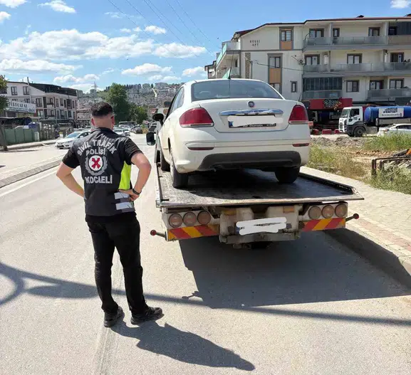 Kocaeli'de korsan taksi kullananlara ağır fatura