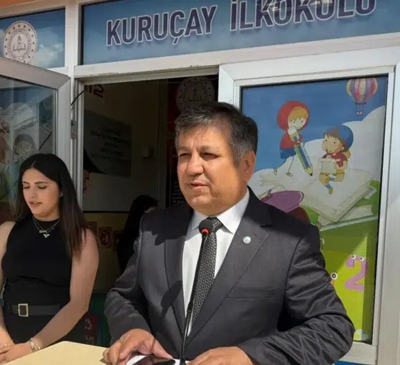Üniversitelilerden minik öğrencilere sevgi köprüsü