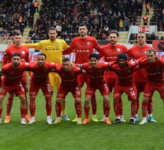Çorum FK tarihi bir başarıyla Süper Lig biletini kaptı
