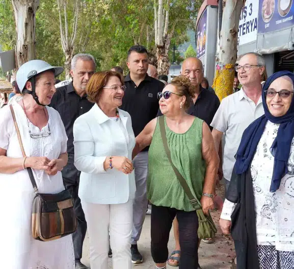 Akbük halkı bayramlaşma töreninde bir araya geldi