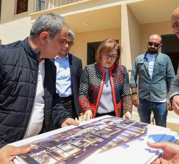Gaziantep'te atıl durumdaki TCDD lojmanları yeşil alana dönüşüyor