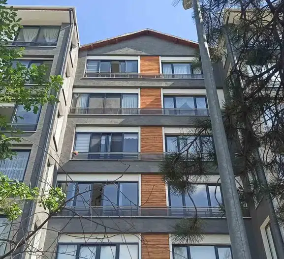 Seydişehir'de 6. kattan düşen çocuk yaşam savaşı veriyor