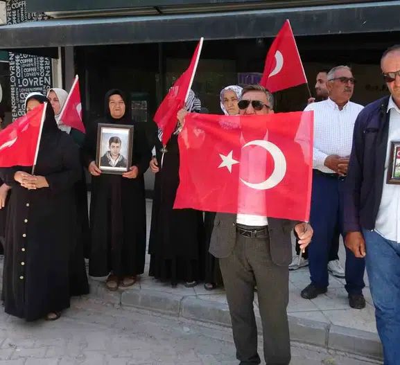 Van'da ailelerin çocuk arayışı üçüncü yılına yaklaşıyor