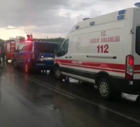 Isparta’da tur minibüsü devrildi 4 can kaybı var