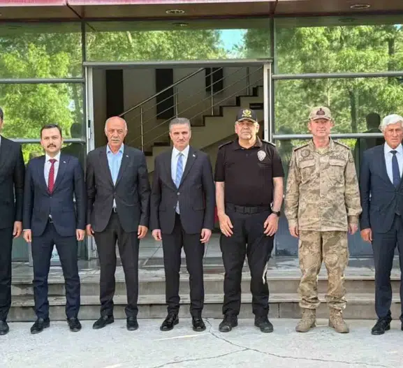 Erzurum protokolü Aşkale Çimento tesislerini inceledi