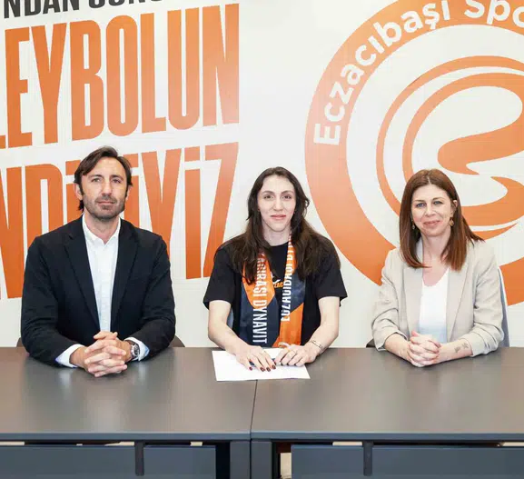 Eczacıbaşı Dynavit orta oyuncu Aslı Kalaç ile anlaştı