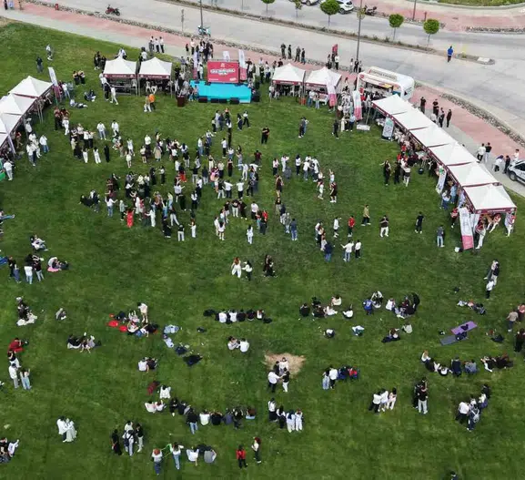 Hitit Üniversitesi öğrencileri Fest 26 ile stres attı