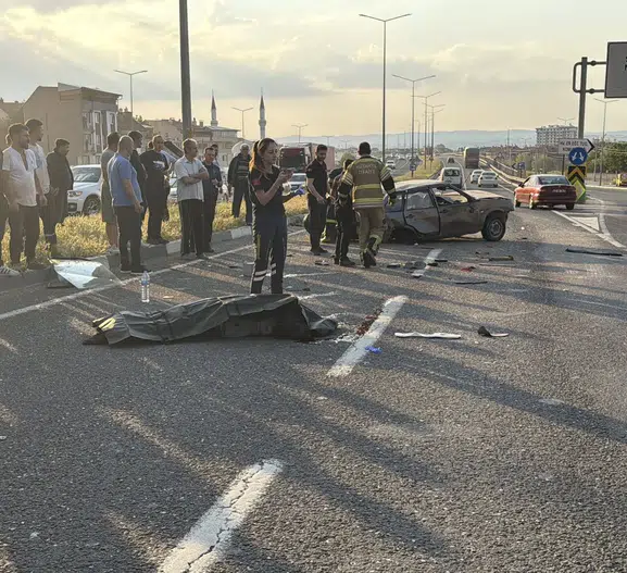 Kütahya’da trafik kazası 17 yaşındaki genç hayatını kaybetti