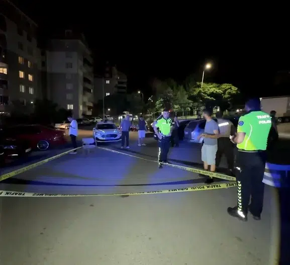 Bursa'da kafede silahlı kavga Bir kişi bacağından yaralandı